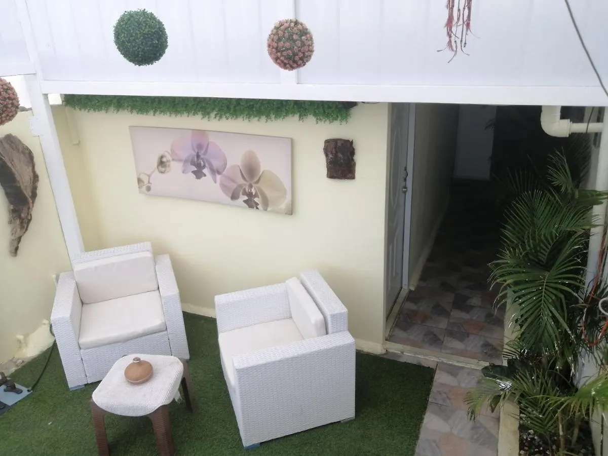Rooftop Casa De Cris Y Jose Apartment Santo Domingo 0*,